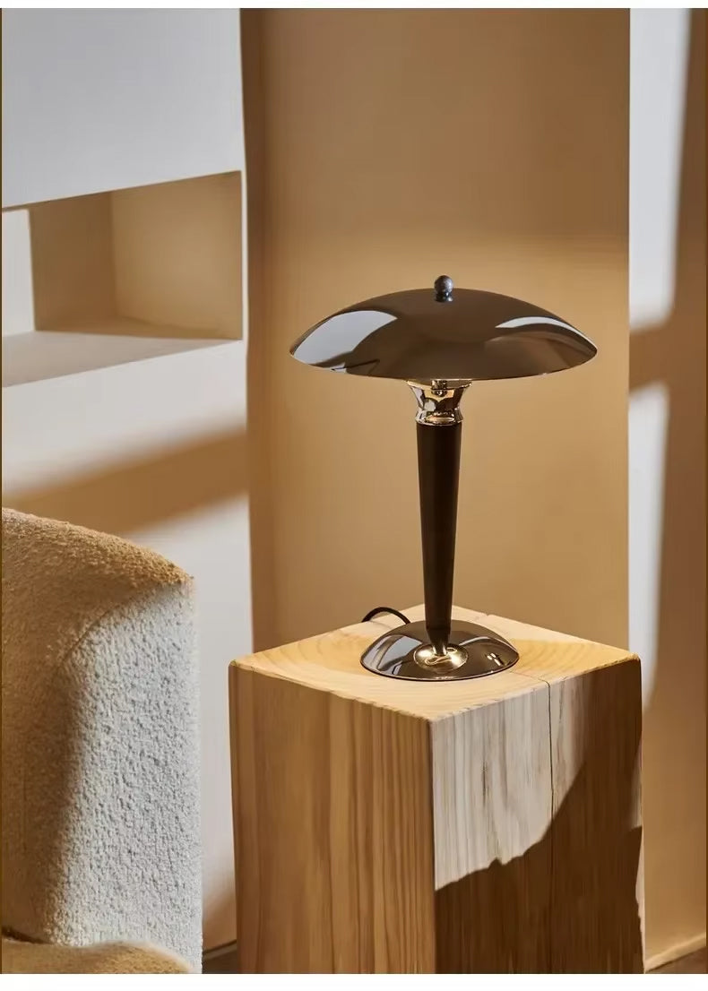 Lampe de Chevet Design en Bois