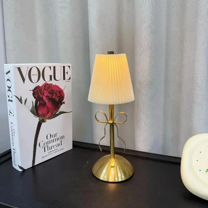 Nodys - Blanc | Lampe à LED Dorée