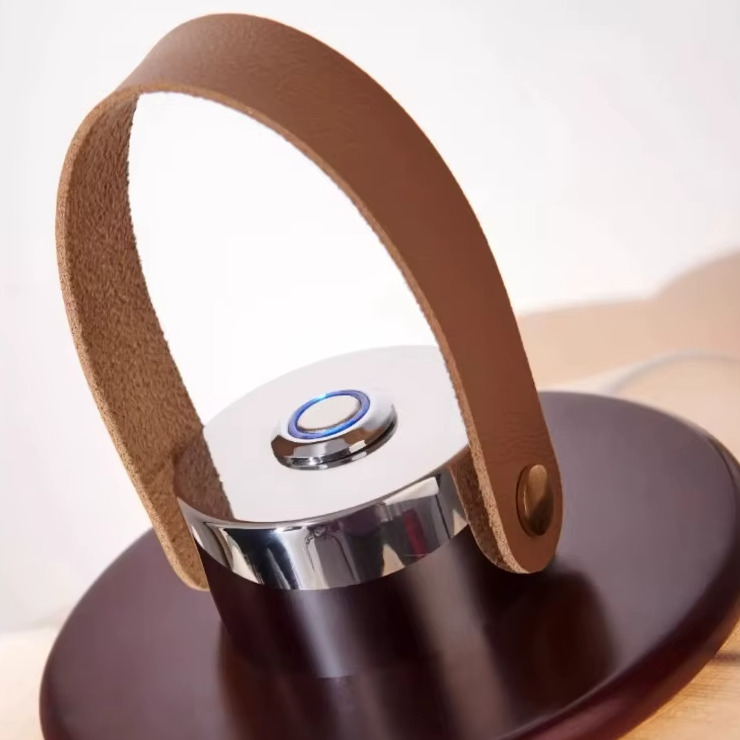 Lampe de Chevet Originale en Bois